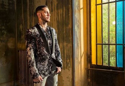 Emis Killa e le sonorità latin friendly del singolo “Linda”