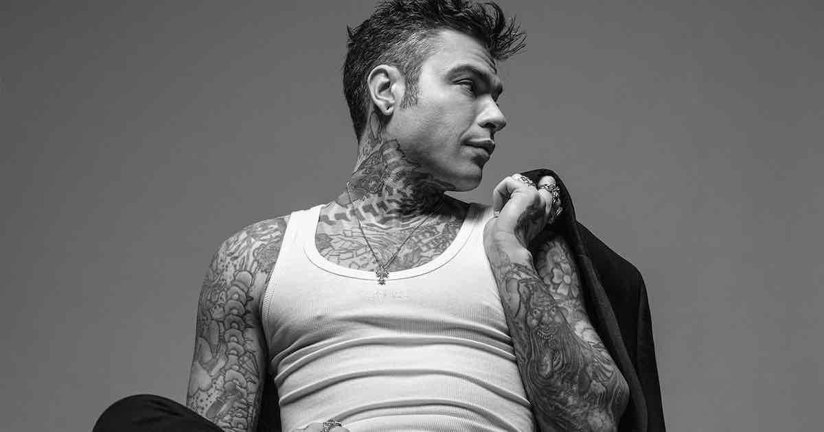 Fedez e il suo freestyle senza freni, il rapper non le manda a dire