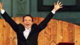 Sanremo 2025, Roberto Benigni aprirà la quarta serata