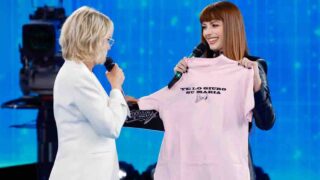 Annalisa torna a casa ospite ad Amici per presentare “Maschio”