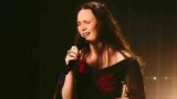 Eurovision 2025, la Svizzera padrona di casa in scena con Zoe Me