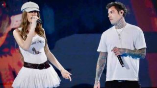 Fedez e Clara presentano ad Amici il singolo “Scelte stupide”