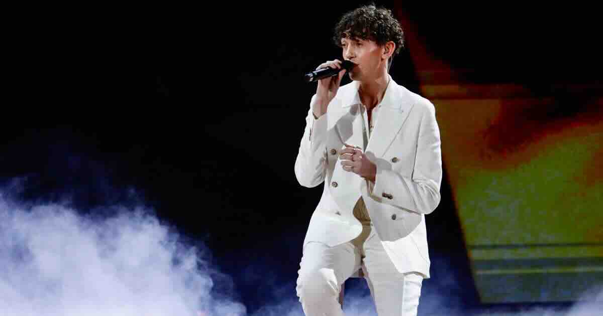 Michele Bravi ospite Amici