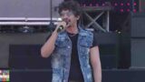 Pierdavide Carone sul palco del Primo Maggio di Roma 2025 con “Di notte” e “Mi vuoi sposare?”