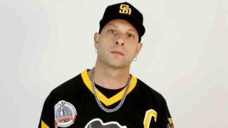 Clementino ritorna sulle scene con il singolo “Batte il cuore”