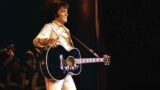 Elvis Presley, fuori la raccolta “Sunset Boulevard”