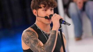 Amici 25, chi è il cantante Opi? Un banco per lui