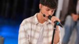 Amici 25, chi è il cantante Riccardo Stimolo? Un banco per lui