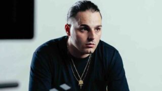 Ernia annuncia il nuovo album “Per soldi e per amore”
