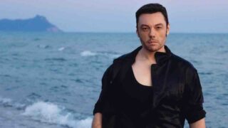 Tiziano Ferro, “Fingo&Spingo” è il nuovo singolo tratto da “Sono un grande”