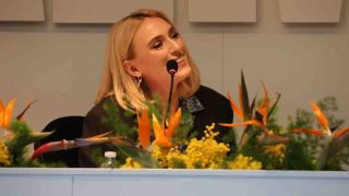 Sanremo 2026, Mara Sattei: “Dovremmo goderci i momenti”