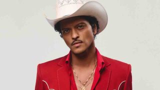 Bruno Mars, l’album “The Romantic” debutta al primo posto della Billboard 200
