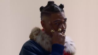 Artie 5ive, a un anno da “La Bellavita” torna con “Man Of The Year”