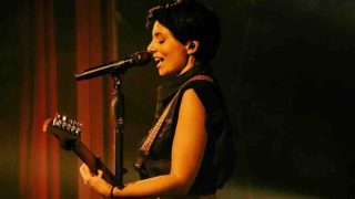 Giordana Angi annuncia le date nei teatri del “Piano piano Live Tour… continua”