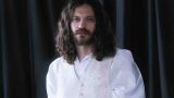 Paolo Santo, il significato delle canzoni di “Paolo Santo Superstar”