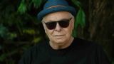 Enzo Gragnaniello rilegge i suoi classici con l’Orchestra ICO della Magna Grecia in “Tiempo ‘e veleno”