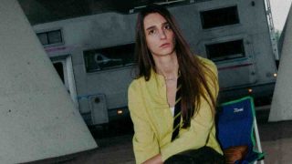 Emma Nolde vince la Targa Tenco per miglior canzone con “Quello che deve essere sarà”