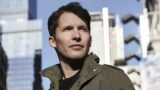 James Blunt, fuori il nuovo singolo “Tastes Like Summer”