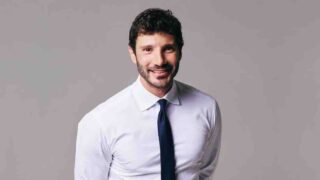 Sanremo 2027, Stefano De Martino svela il regolamento del suo Festival